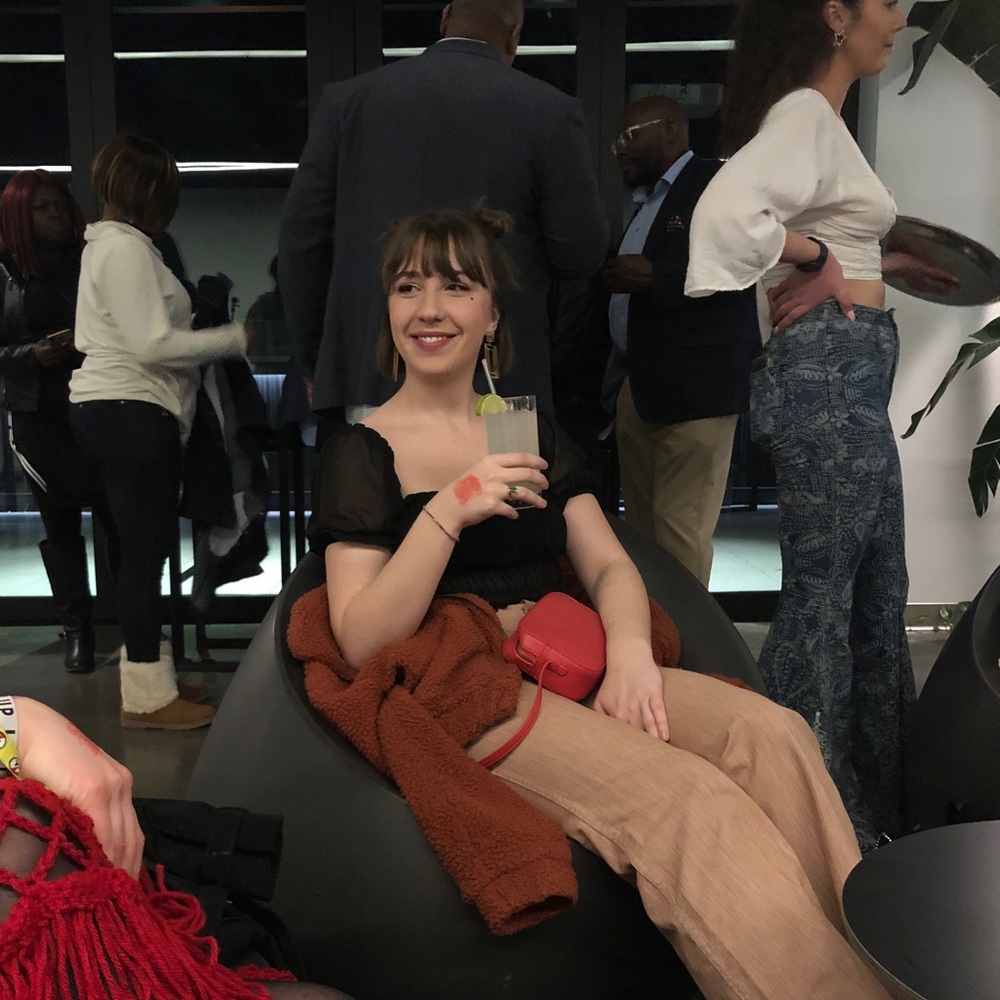 Meet your Posher, Kelly